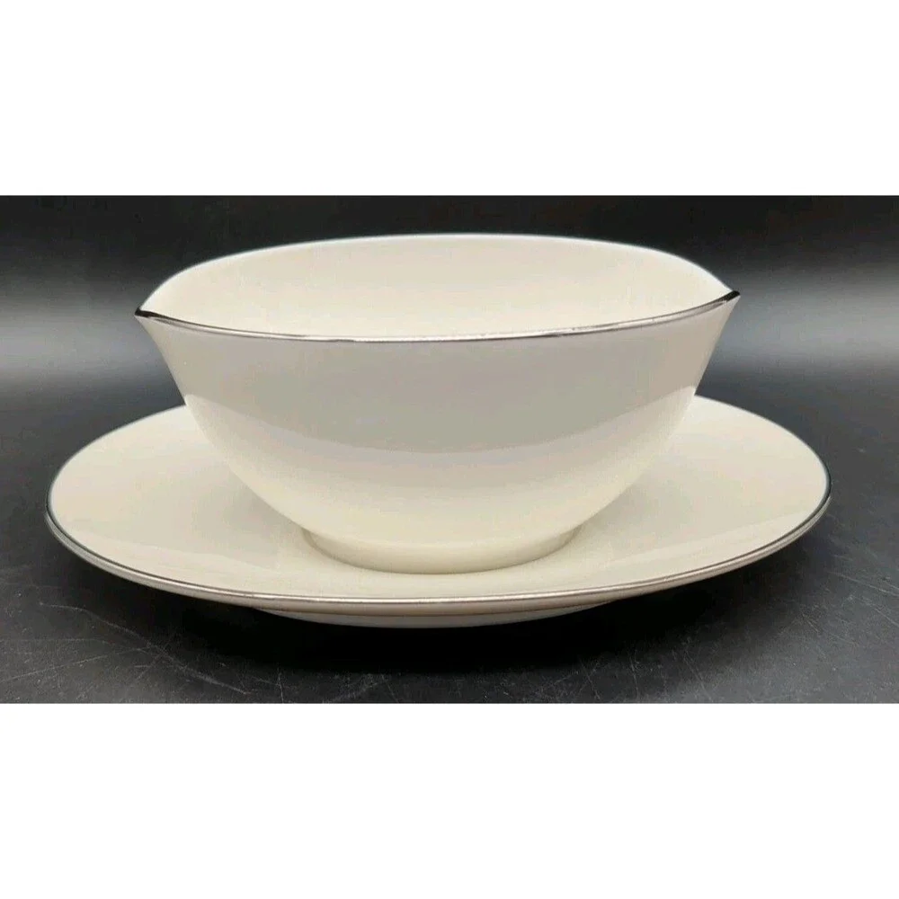 Noritake Bone China Fremont Gravy Boat Attached Underplate White Platinum Trim